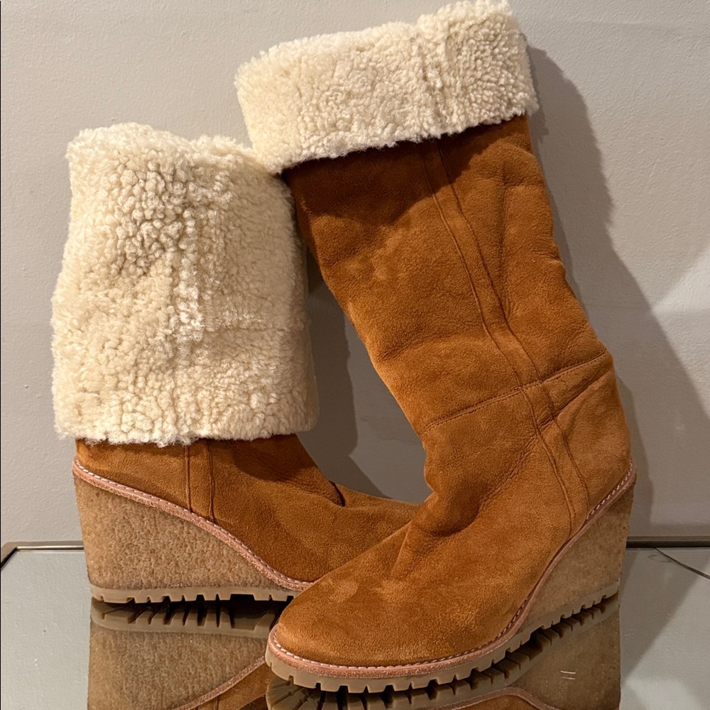 Coach Keeley Suede Wedge Boots with Cream Shearling Lining Size 6.5